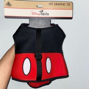 Authentic Disney Tails, Pet graphic tee 🐾